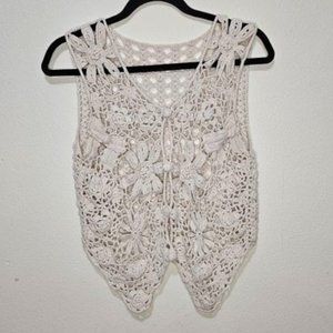 Crochet button down vest floral light pink cotton yarn